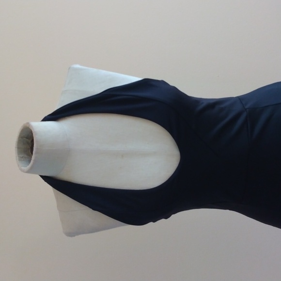 Patagonia Halter Back Dress. - Picture 2 of 13